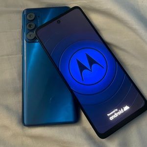 Motorola edge 5g UW 256GB Nebula blue